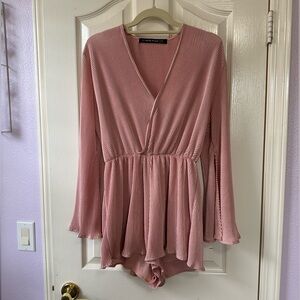 Haute Rogue pink long sleeve ribbed romper size small